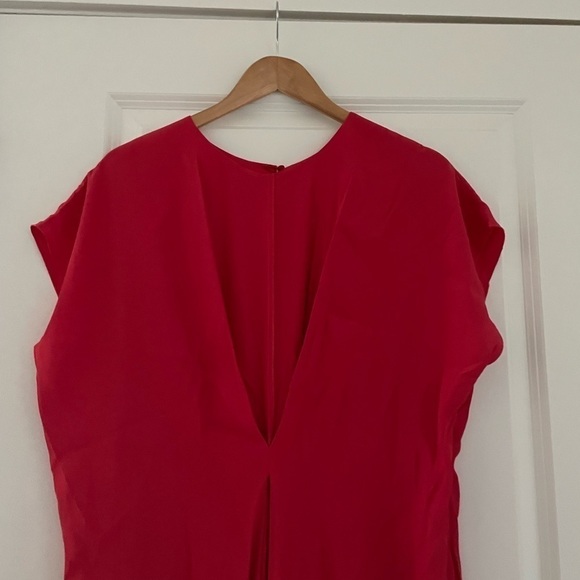 Lewit Center Pleat Cap-Sleeve Georgette Silk Shift Dress - Picture 8 of 8